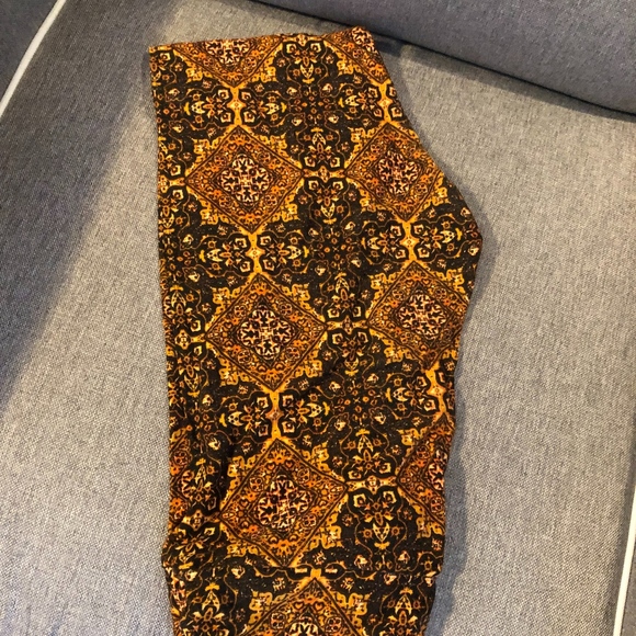OS LuLaRoe Leggings - Picture 1 of 2